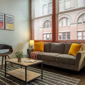Frontdesk 300 Heinz St Apts Pittsburgh